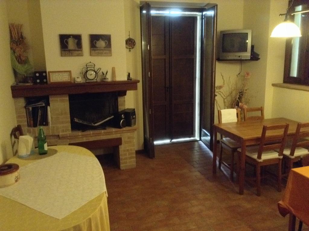 Country House Binnella Cingoli Exterior photo